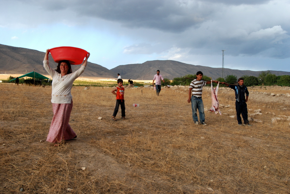 Gypsies – Marriage Ceremonies & Their Way Of Life photograph 4