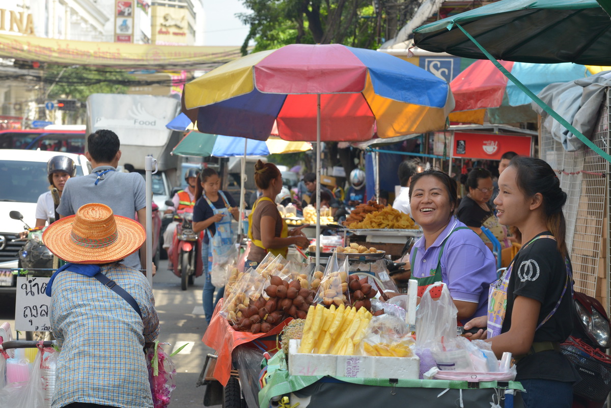 History, Daily Life & Food | Chinatown, Bangkok, Thailand photograph 2